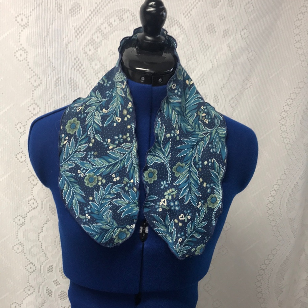 Cute Short Tie Scarf